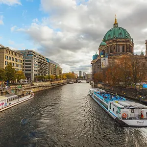 apt-lux-central.find-berlin-hotels.com/