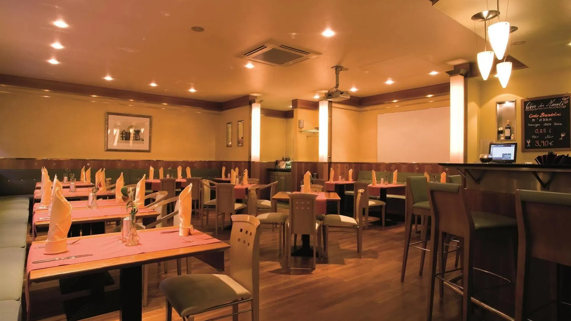 Living Hotel Nuernberg 3*, Nuremberg