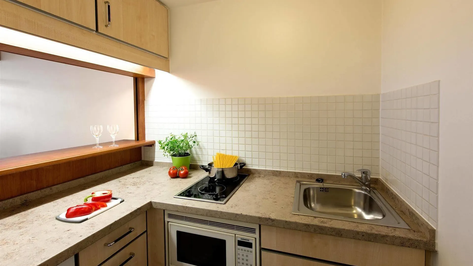 Living Hotel Nuernberg 3*, Nuremberg